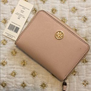Tory Burch Robinson Zip Coin Case Wallet